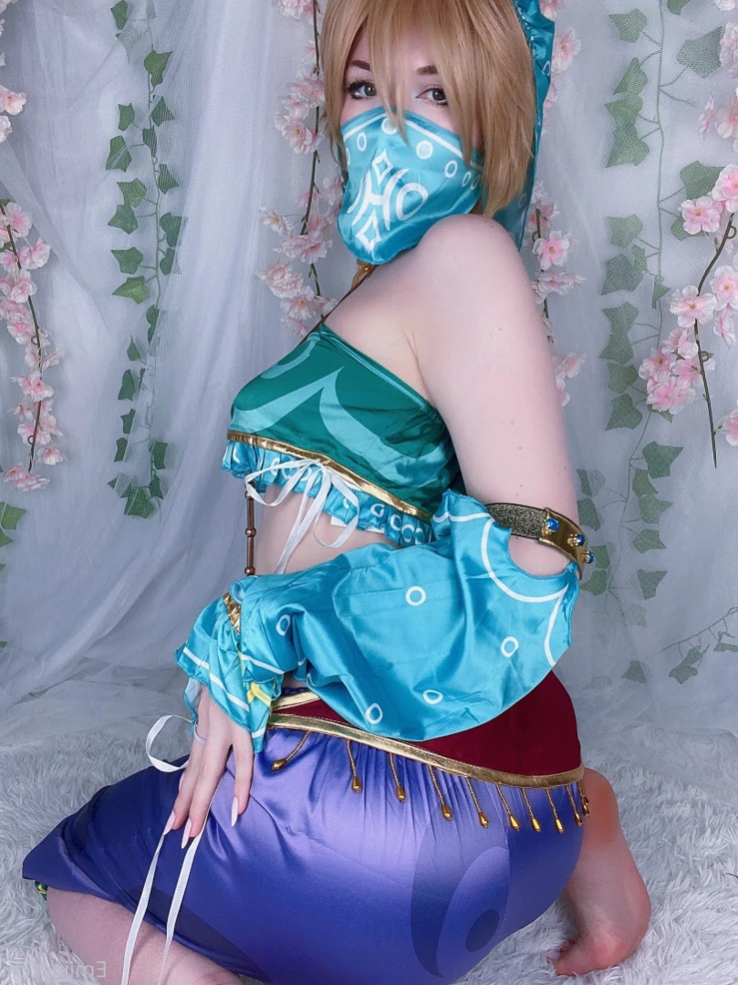 Emi [ emiigotchi ] Onlyfans leaked photo 12720628 on Hotleaks.tv