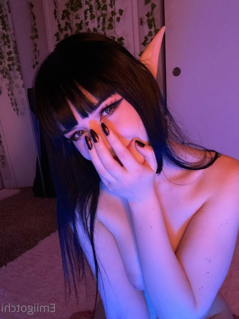 Emi [ emiigotchi ] Onlyfans leaked photo 12720992 on Hotleaks.tv