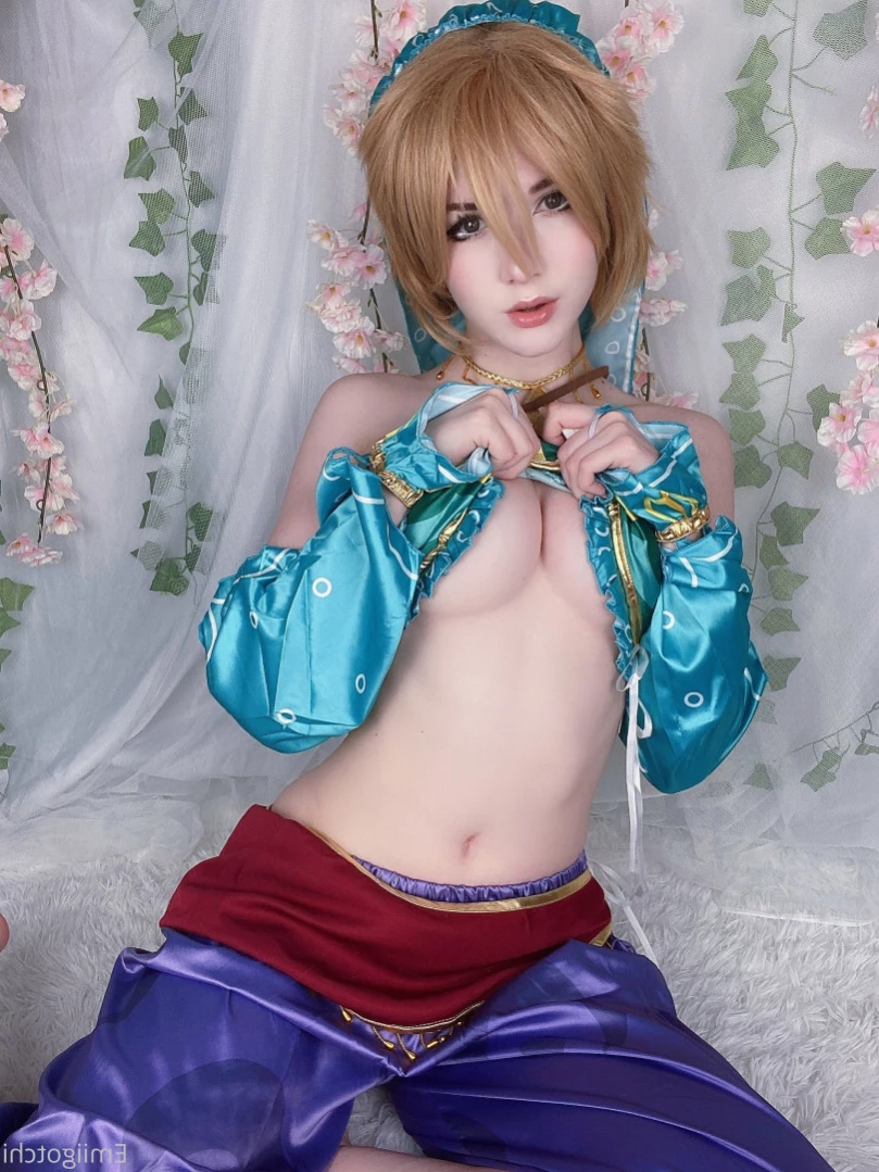 Emi [ emiigotchi ] Onlyfans leaked photo 12721258 on Hotleaks.tv