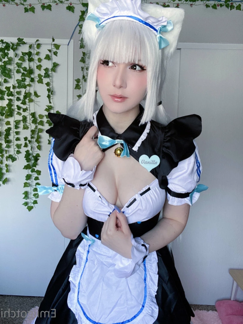 Emi [ emiigotchi ] Onlyfans leaked photo 12721566 on Hotleaks.tv