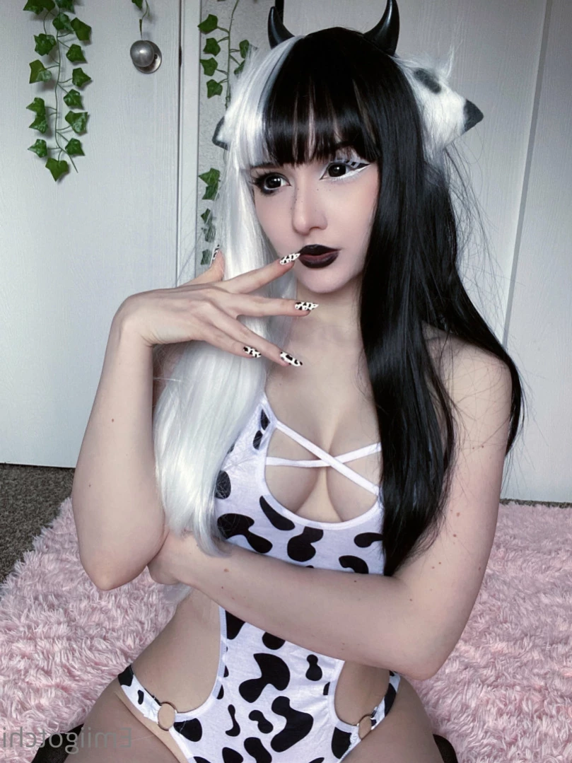 Emi [ emiigotchi ] Onlyfans leaked photo 12722222 on Hotleaks.tv