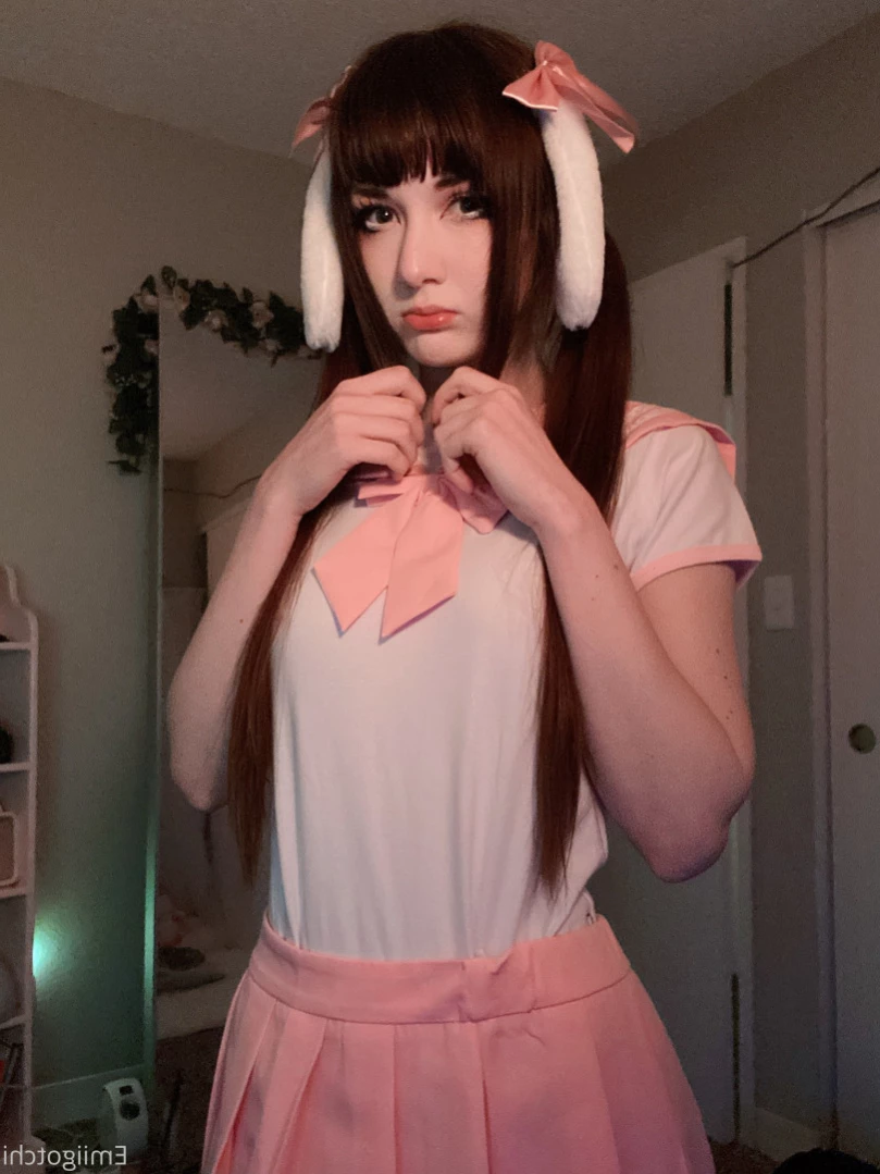 Emi [ emiigotchi ] Onlyfans leaked photo 12722613 on Hotleaks.tv