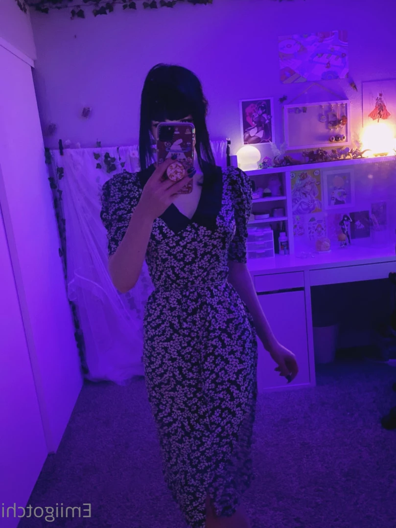 Emi [ emiigotchi ] Onlyfans leaked photo 12722820 on Hotleaks.tv