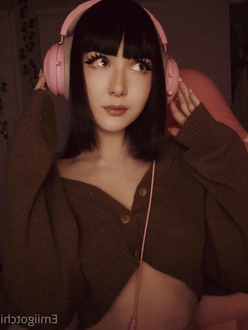 Emi [ emiigotchi ] Onlyfans leaked photo 12723106 on Hotleaks.tv