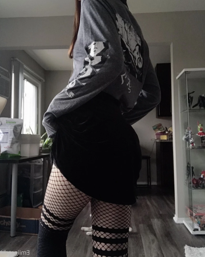 Emi [ emiigotchi ] Onlyfans leaked photo 12723478 on Hotleaks.tv