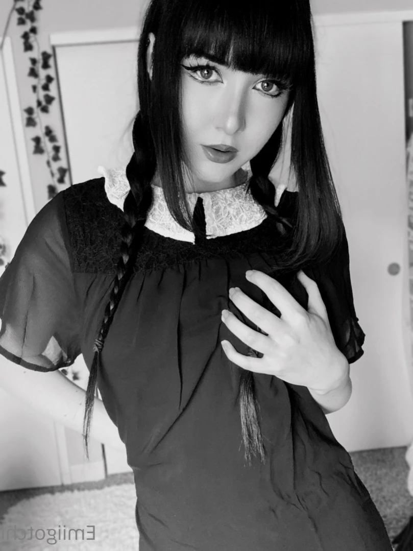Emi [ emiigotchi ] Onlyfans leaked photo 12725167 on Hotleaks.tv