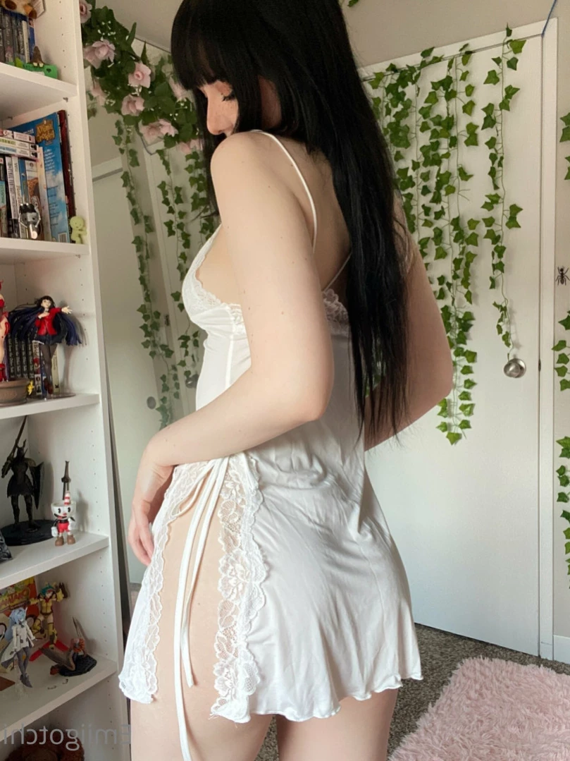 Emi [ emiigotchi ] Onlyfans leaked photo 12725257 on Hotleaks.tv