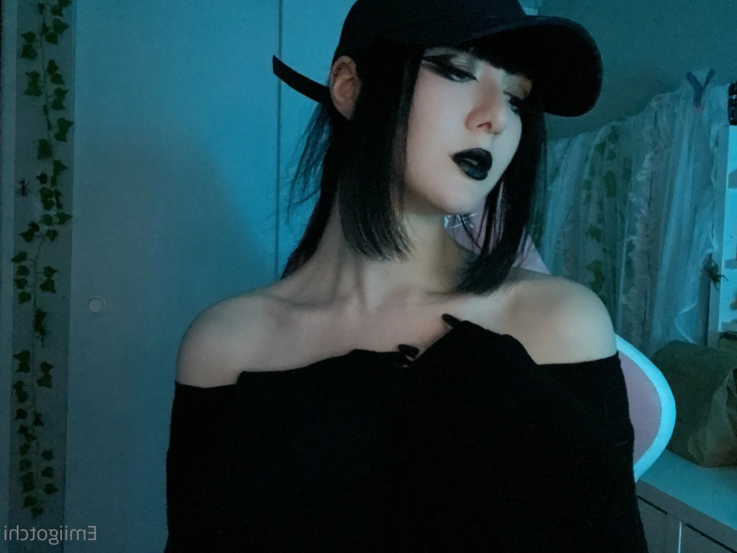 Emi [ emiigotchi ] Onlyfans leaked photo 12725598 on Hotleaks.tv