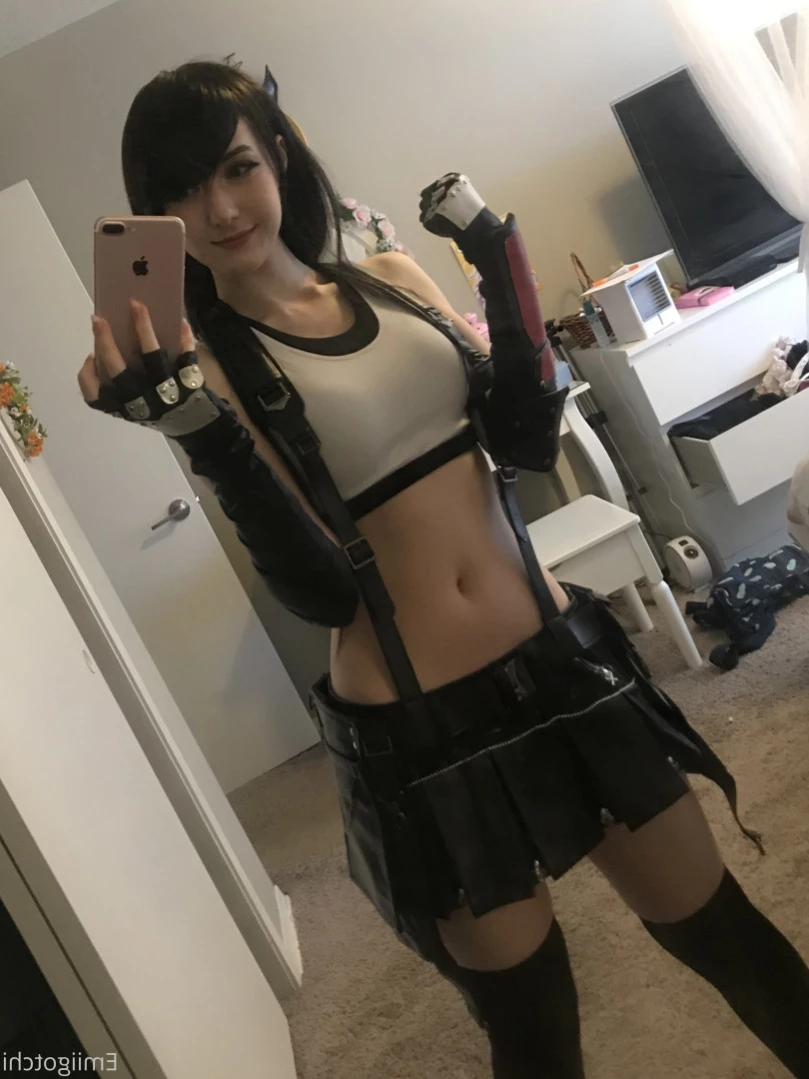 Emi [ emiigotchi ] Onlyfans leaked photo 12727821 on Hotleaks.tv