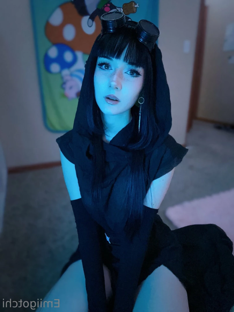 Emi [ emiigotchi ] Onlyfans leaked photo 12729560 on Hotleaks.tv
