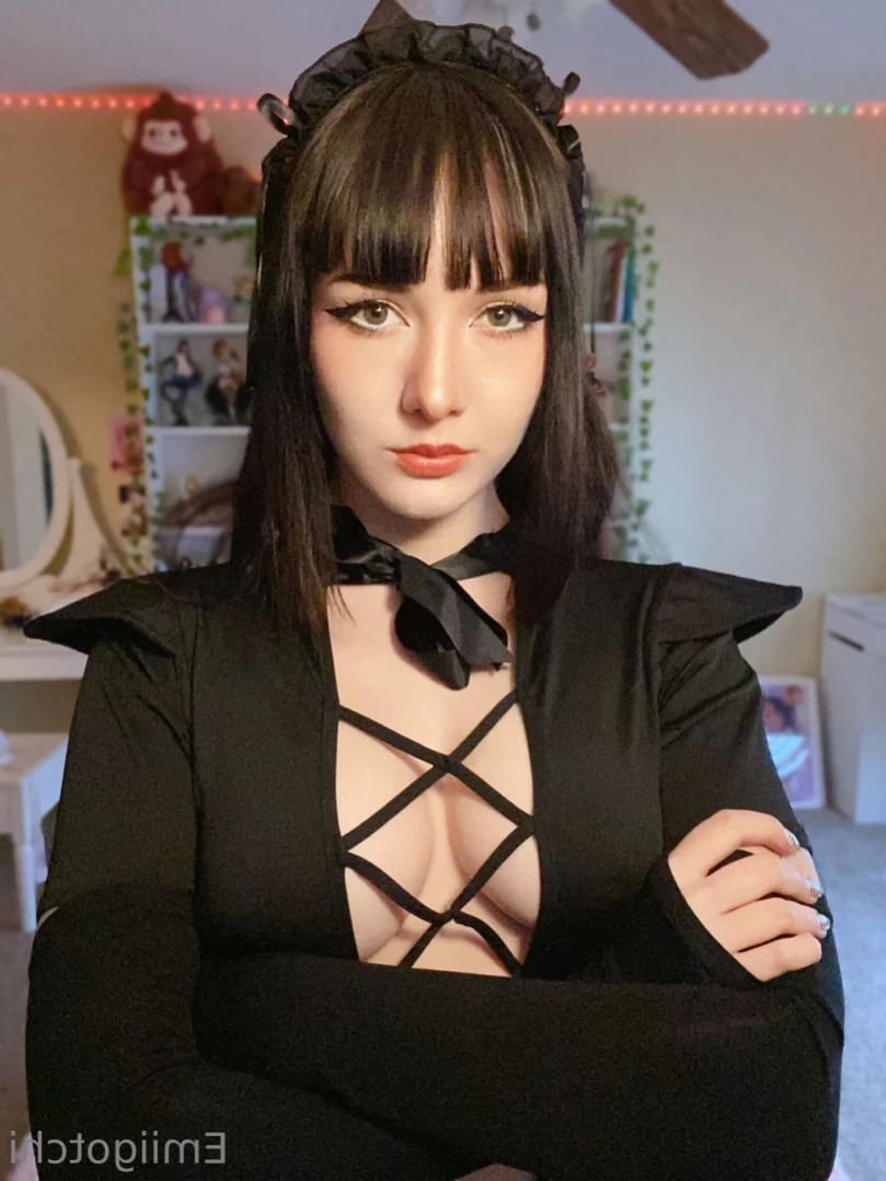 Emi [ emiigotchi ] Onlyfans leaked photo 12730053 on Hotleaks.tv