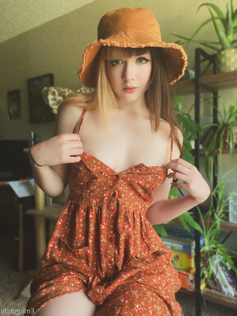 Emi [ emiigotchi ] Onlyfans leaked photo 12730188 on Hotleaks.tv
