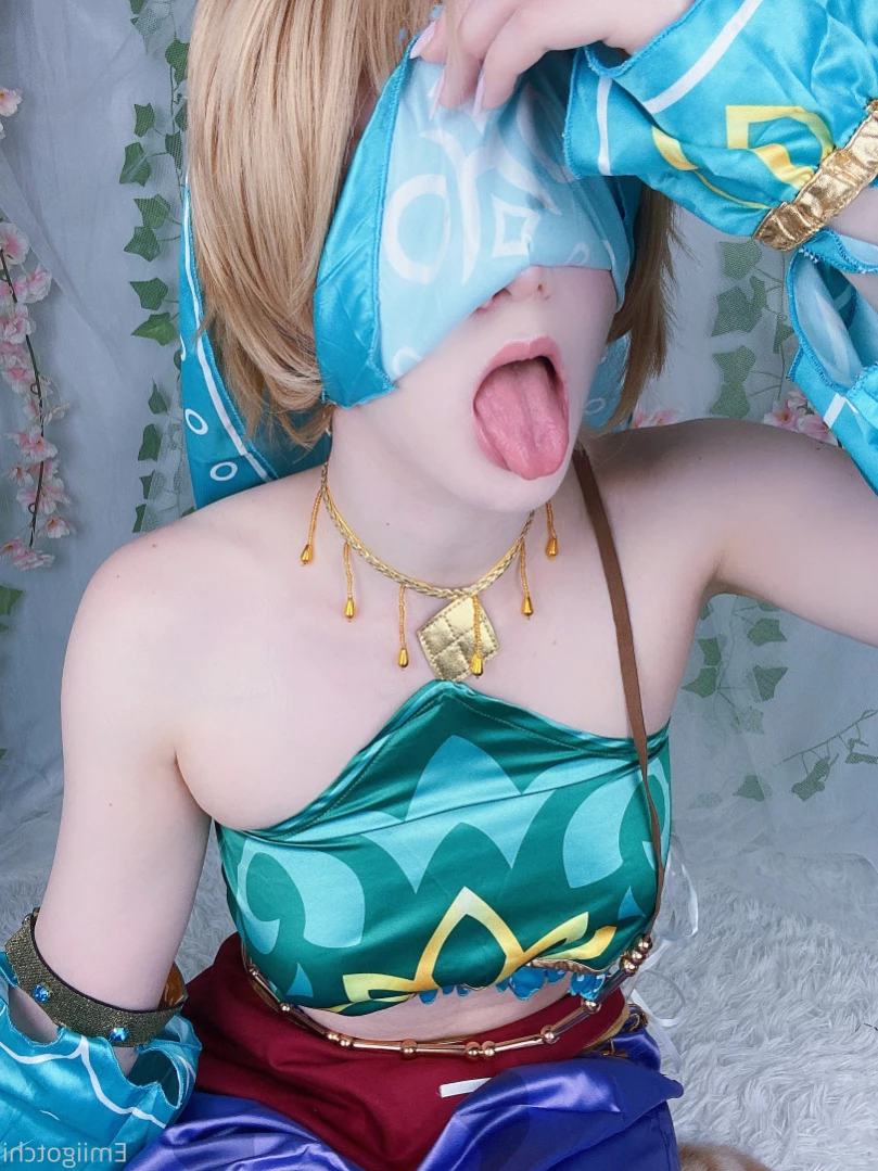 Emi [ emiigotchi ] Onlyfans leaked photo 12731862 on Hotleaks.tv
