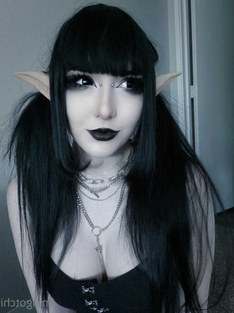 Emi [ emiigotchi ] Onlyfans leaked photo 12731900 on Hotleaks.tv