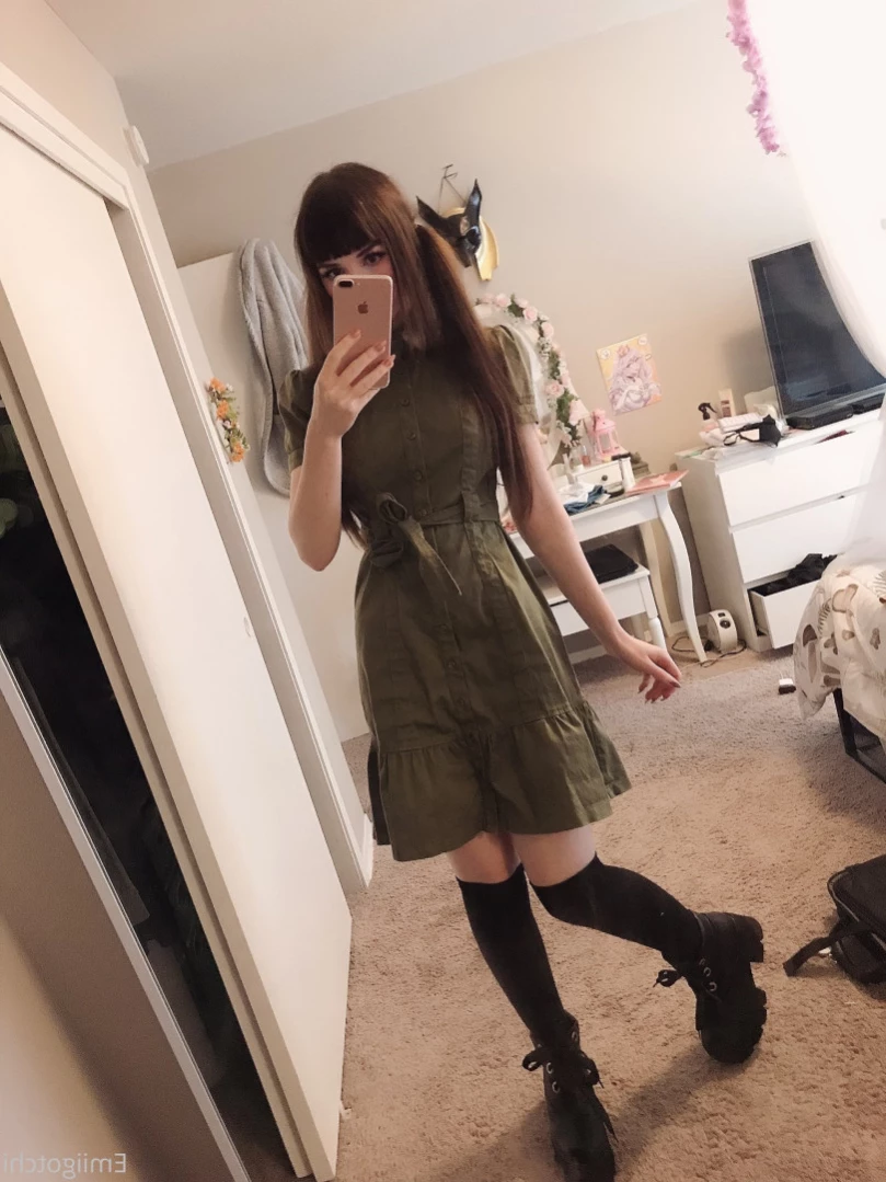 Emi [ emiigotchi ] Onlyfans leaked photo 12732611 on Hotleaks.tv