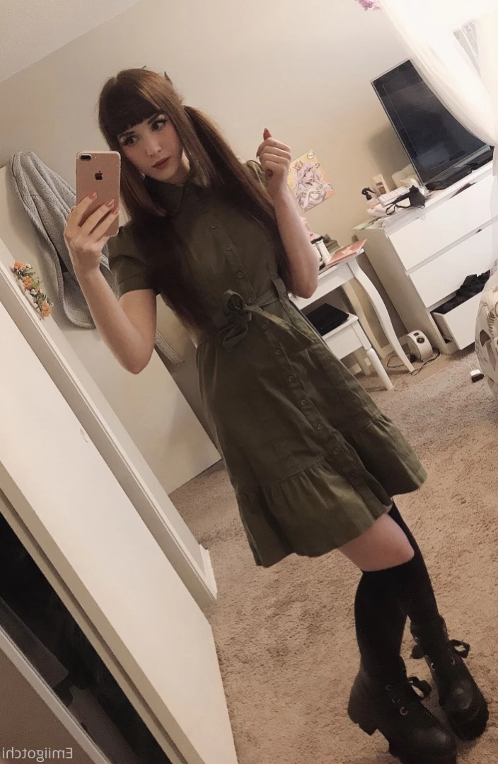 Emi [ emiigotchi ] Onlyfans leaked photo 12732920 on Hotleaks.tv