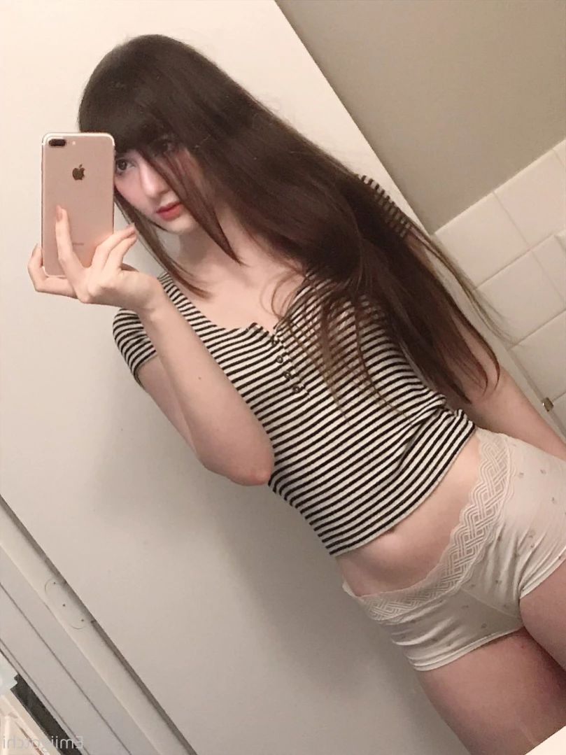 Emi [ emiigotchi ] Onlyfans leaked photo 13553553 on Hotleaks.tv