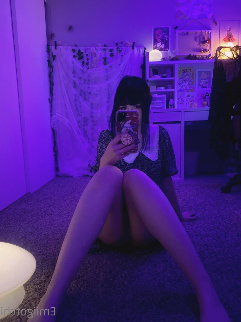 Emi [ emiigotchi ] Onlyfans leaked photo 13554086 on Hotleaks.tv