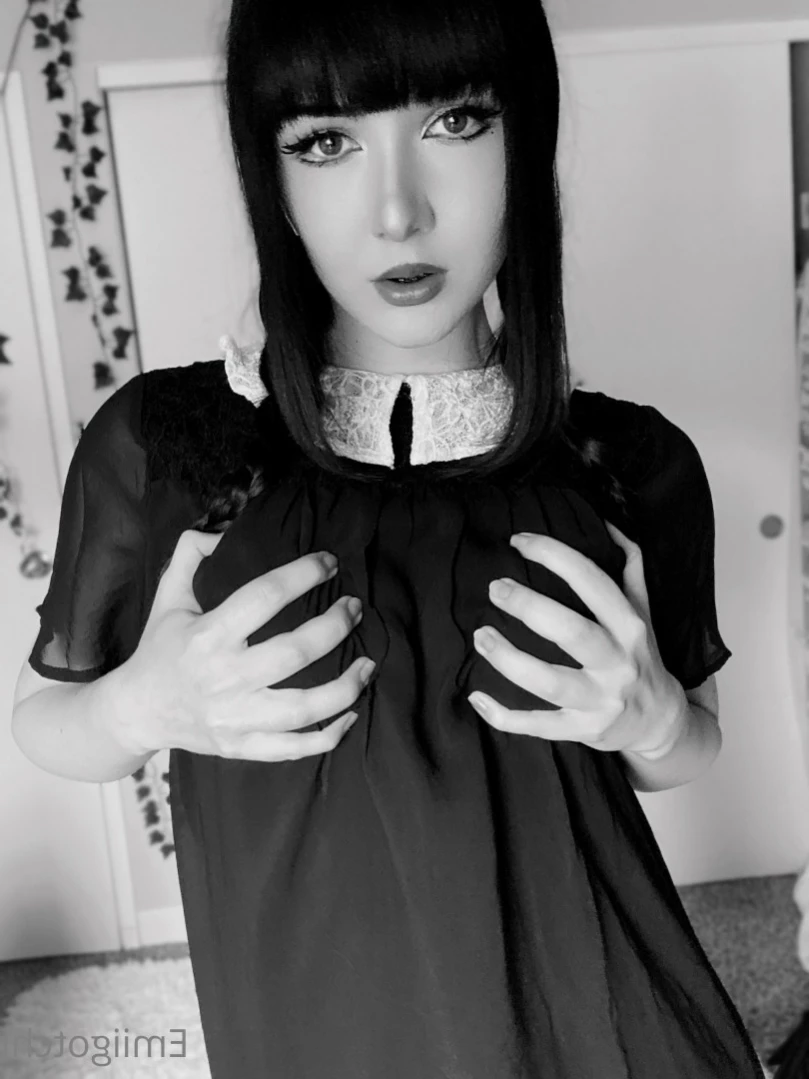 Emi [ emiigotchi ] Onlyfans leaked photo 13554114 on Hotleaks.tv