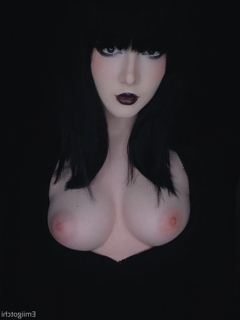 Emi [ emiigotchi ] Onlyfans leaked photo 13815560 on Hotleaks.tv