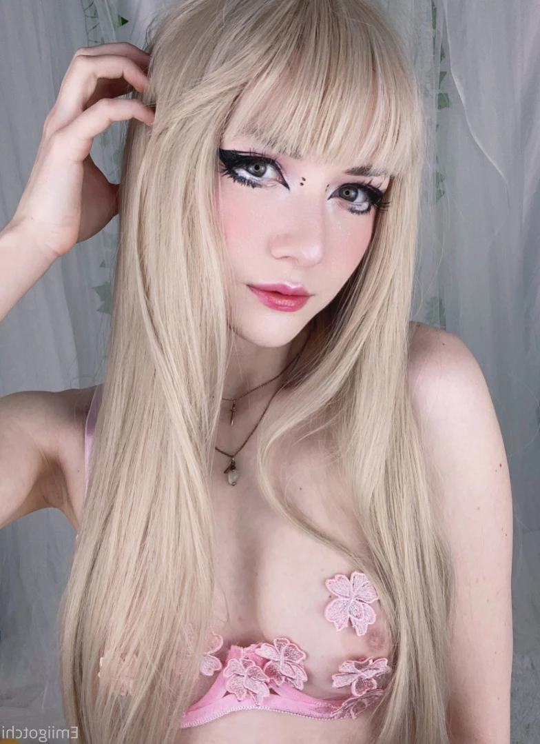 Emi [ emiigotchi ] Onlyfans leaked photo 13815578 on Hotleaks.tv