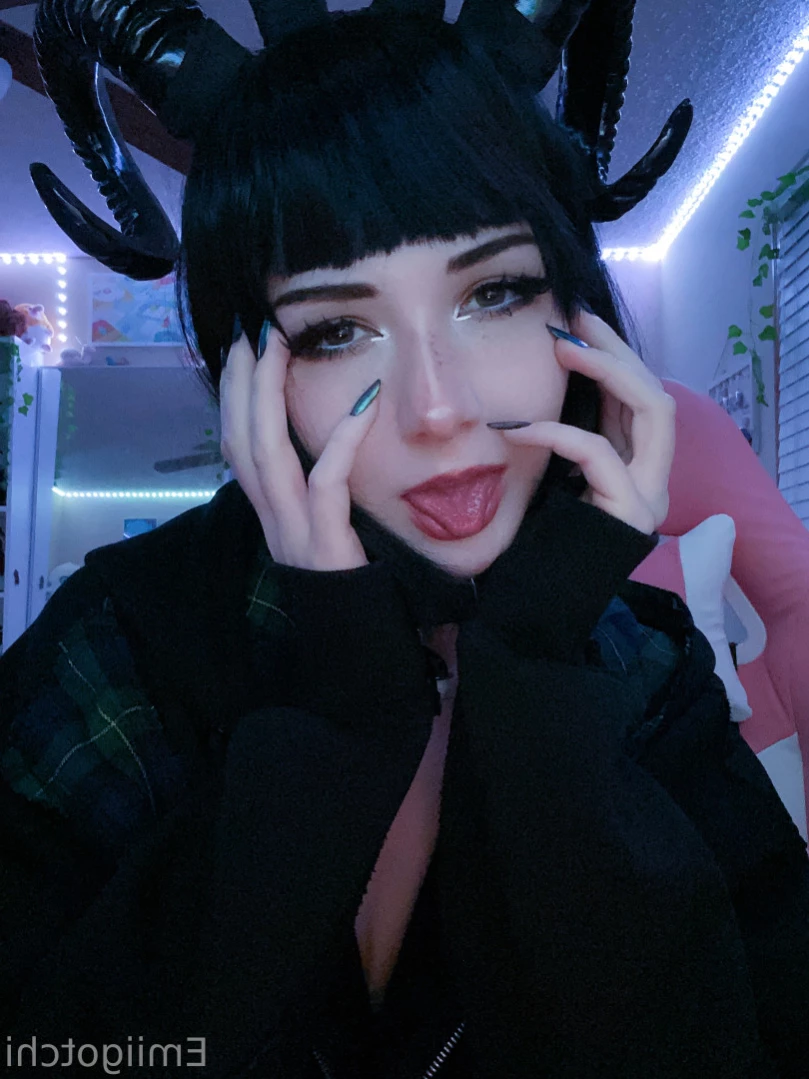 Emi [ emiigotchi ] Onlyfans leaked photo 13892216 on Hotleaks.tv