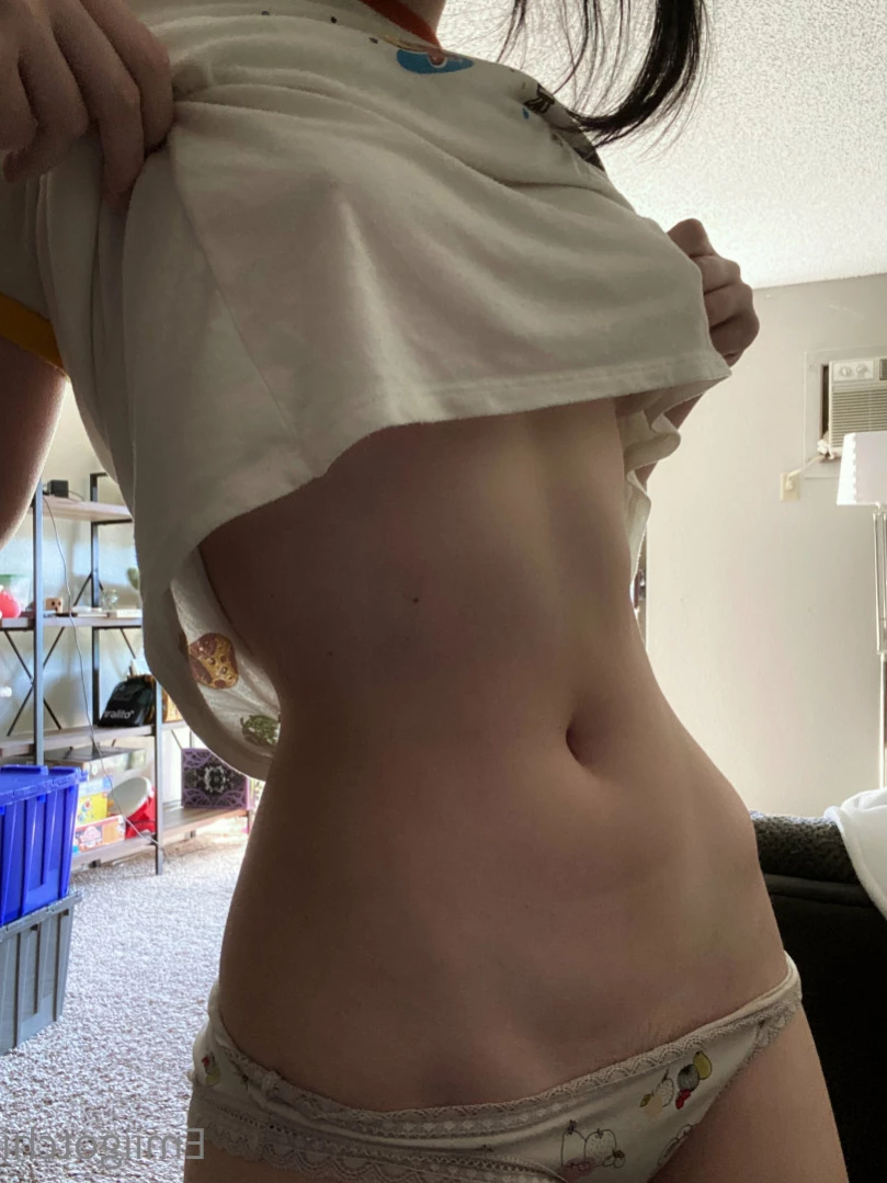 Emi [ emiigotchi ] Onlyfans leaked photo 14008611 on Hotleaks.tv