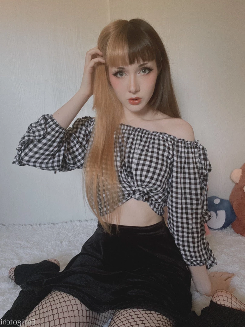 Emi [ emiigotchi ] Onlyfans leaked photo 14072457 on Hotleaks.tv