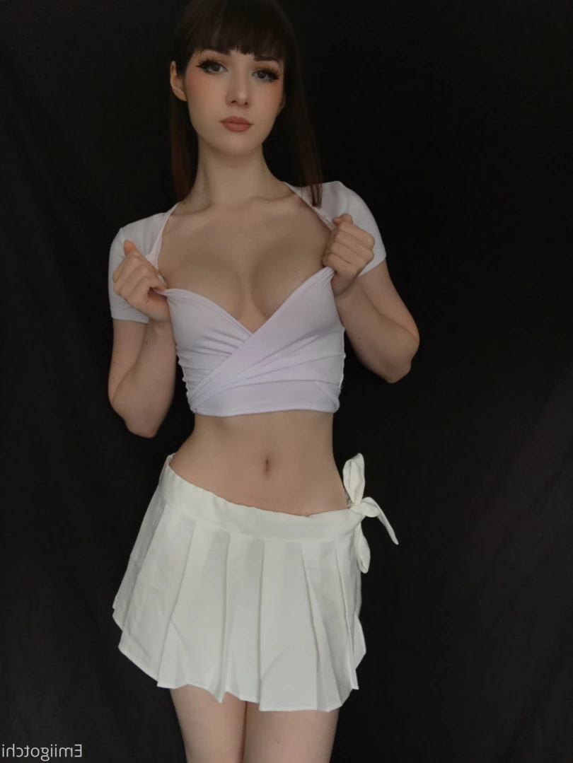 Emi [ emiigotchi ] Onlyfans leaked photo 14539841 on Hotleaks.tv