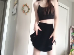 Emi [ emiigotchi ] Onlyfans leaked video 14856251 on Hotleaks.tv