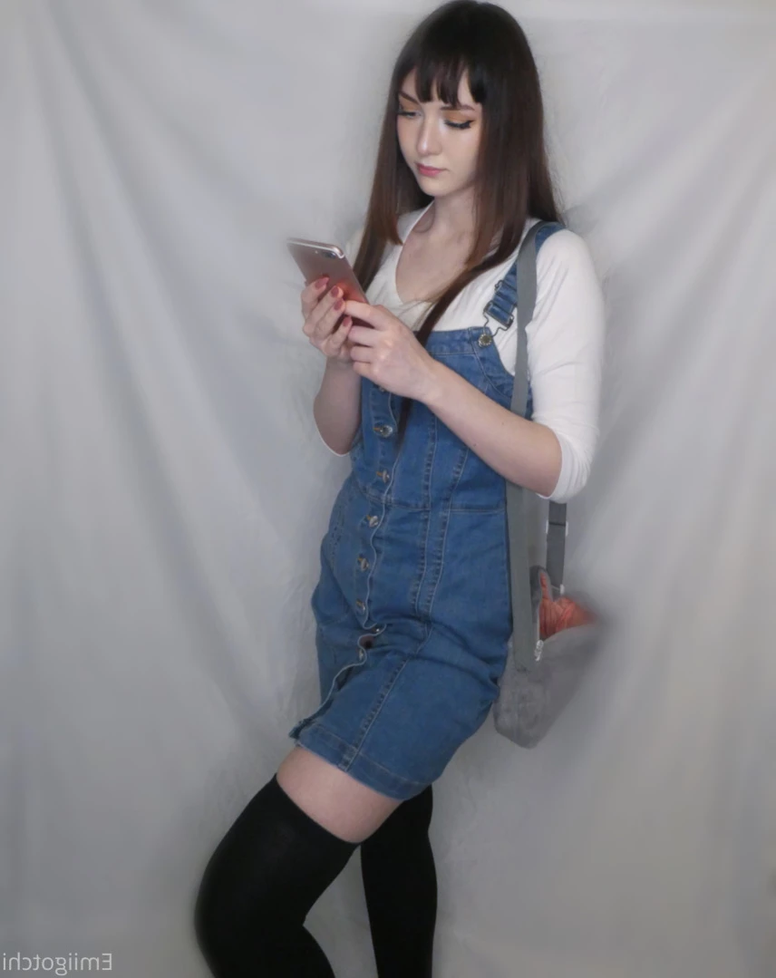 Emi [ emiigotchi ] Onlyfans leaked photo 14863289 on Hotleaks.tv