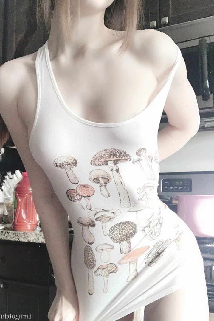 Emi [ emiigotchi ] Onlyfans leaked photo 15323491 on Hotleaks.tv