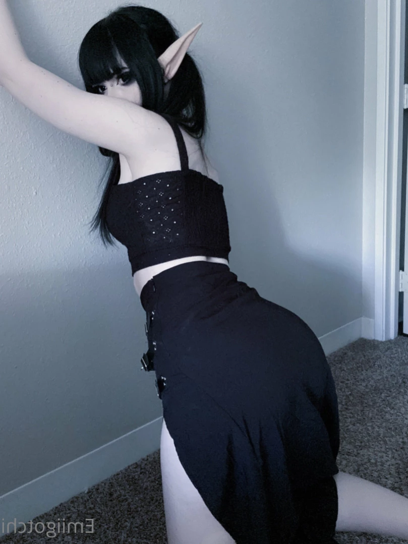 Emi [ emiigotchi ] Onlyfans leaked photo 15353085 on Hotleaks.tv