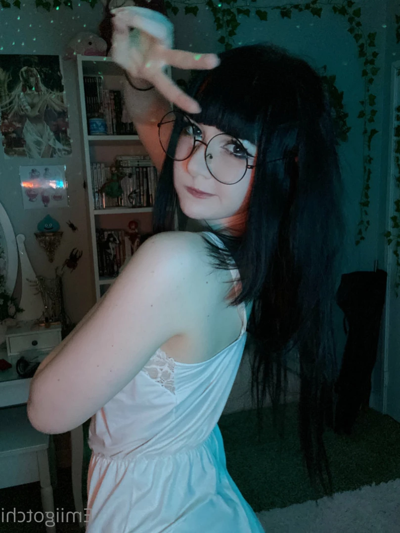 Emi [ emiigotchi ] Onlyfans leaked photo 15353111 on Hotleaks.tv