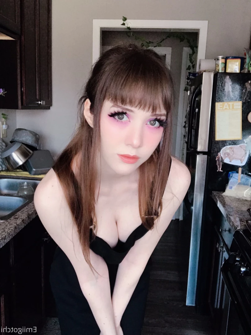 Emi [ emiigotchi ] Onlyfans leaked photo 15507638 on Hotleaks.tv