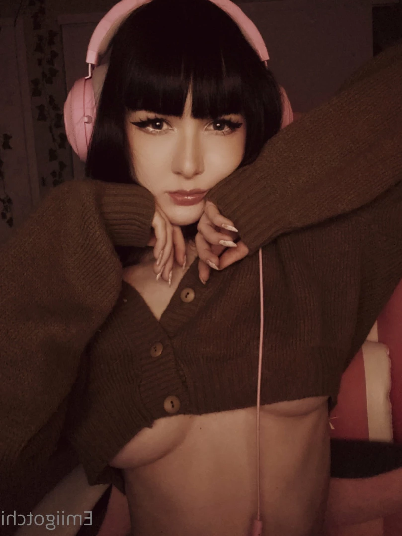 Emi [ emiigotchi ] Onlyfans leaked photo 15810926 on Hotleaks.tv
