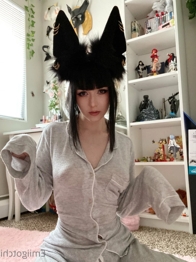 Emi [ emiigotchi ] Onlyfans leaked photo 16102004 on Hotleaks.tv