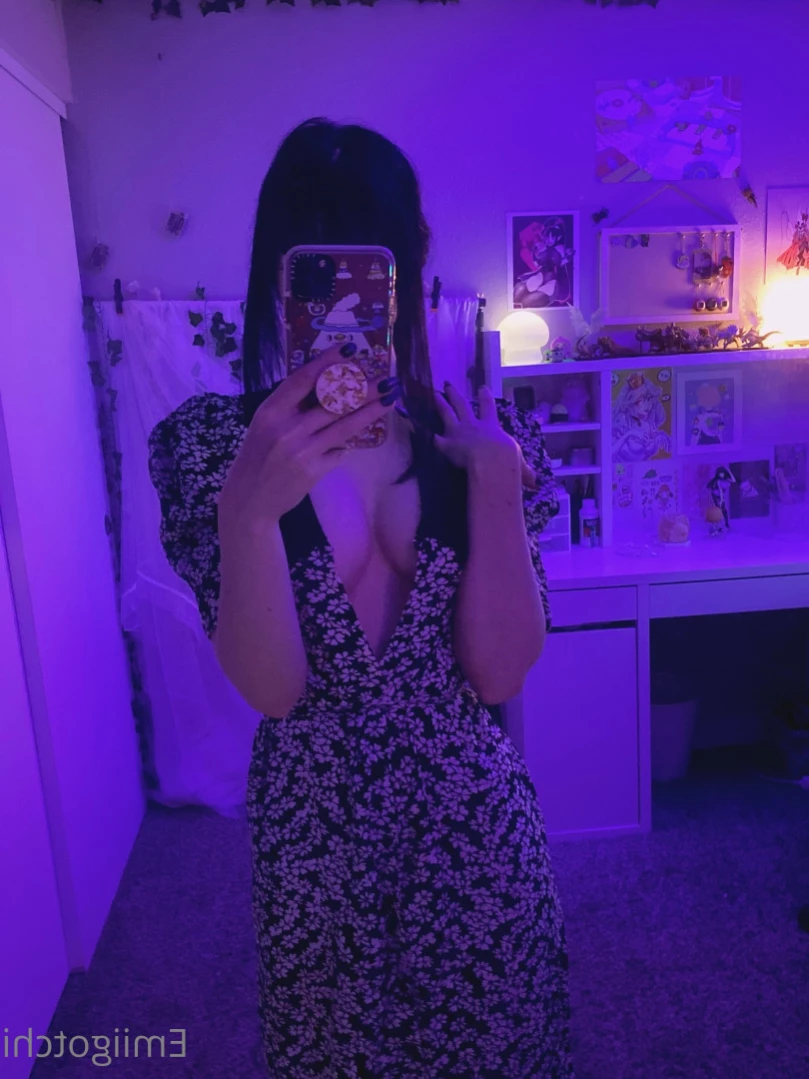 Emi [ emiigotchi ] Onlyfans leaked photo 16185109 on Hotleaks.tv