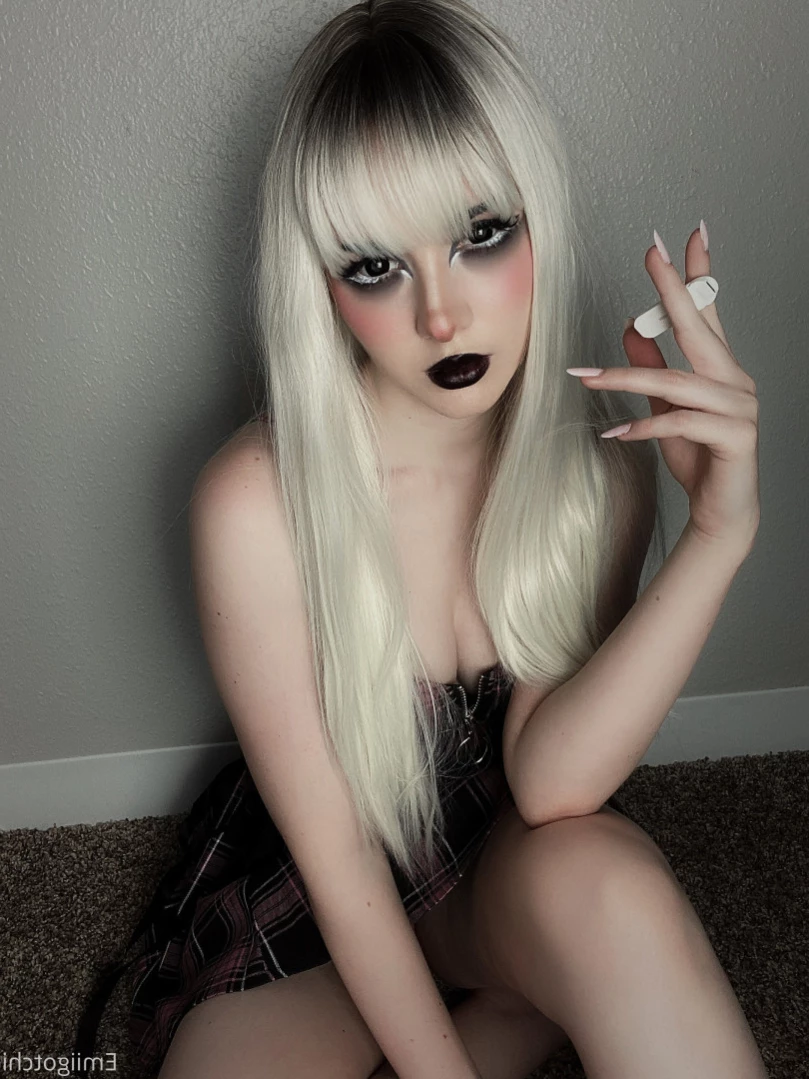 Emi [ emiigotchi ] Onlyfans leaked photo 16256606 on Hotleaks.tv