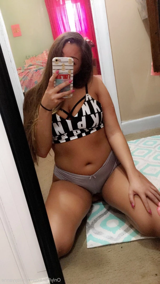 Emilayyy Babayyy 👑 [ emilayyanne ] Onlyfans leaked photo 8905852 on Hotleaks.tv