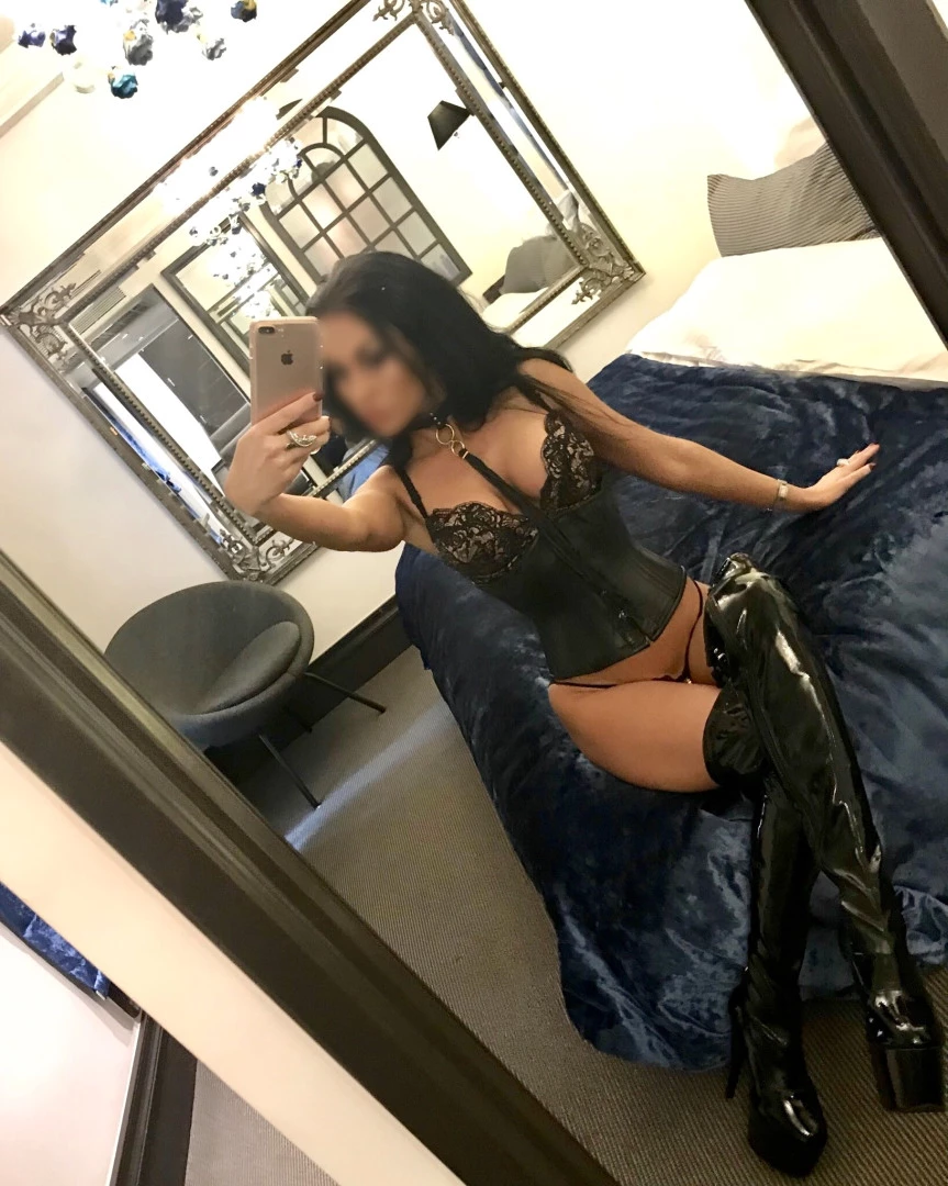 Emily Balfour [ emily_balfour ] Onlyfans leaked photo 8680401 on Hotleaks.tv