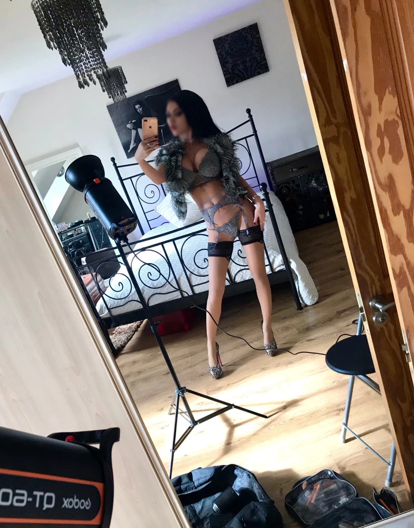 Emily Balfour [ emily_balfour ] Onlyfans leaked photo 8692739 on Hotleaks.tv