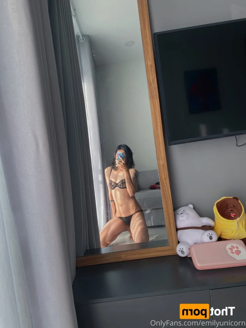 Emily Yunicorn [ emilyunicorn ] Onlyfans leaked photo 11765594 on Hotleaks.tv
