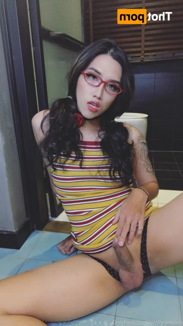 Emily Yunicorn [ emilyunicorn ] Onlyfans leaked photo 14248472 on Hotleaks.tv