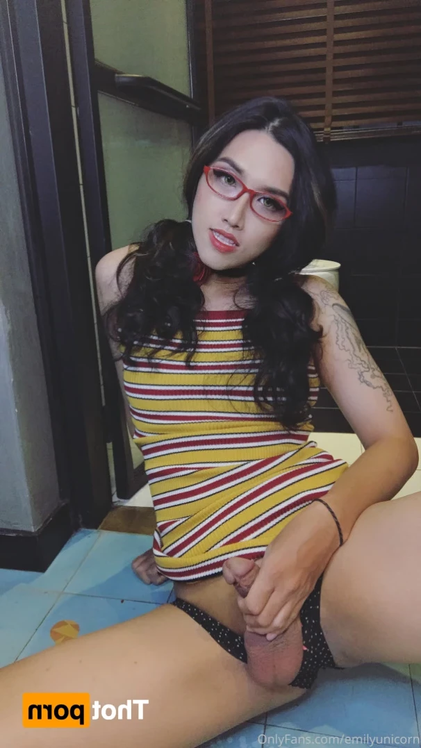 Emily Yunicorn [ emilyunicorn ] Onlyfans leaked photo 15747368 on Hotleaks.tv