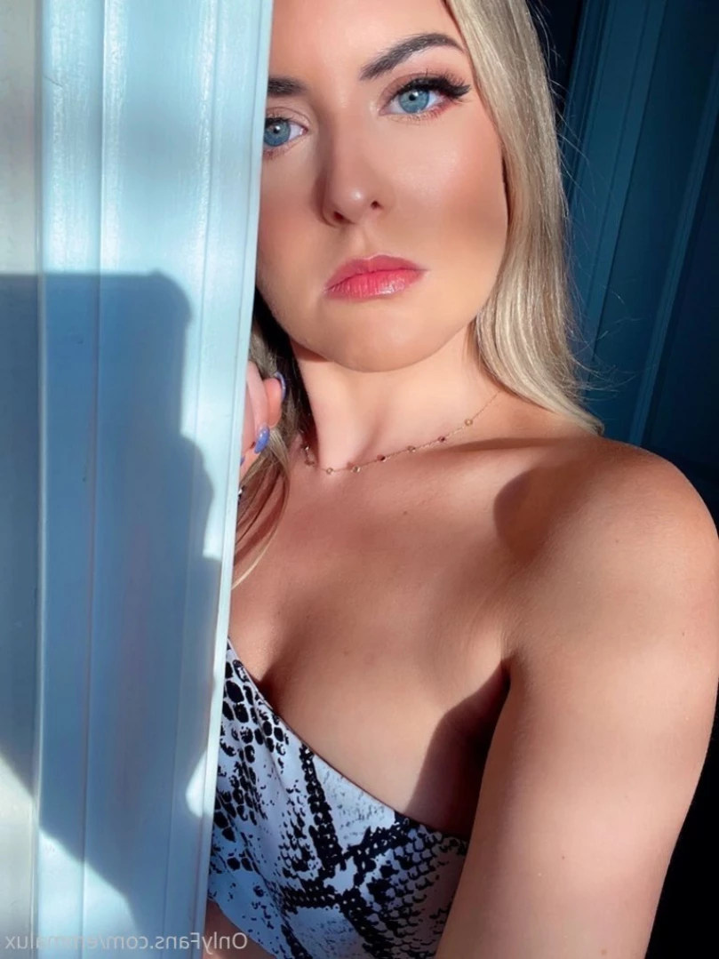 Princess Emma Lux [ emmalux ] Onlyfans leaked photo 13217836 on Hotleaks.tv
