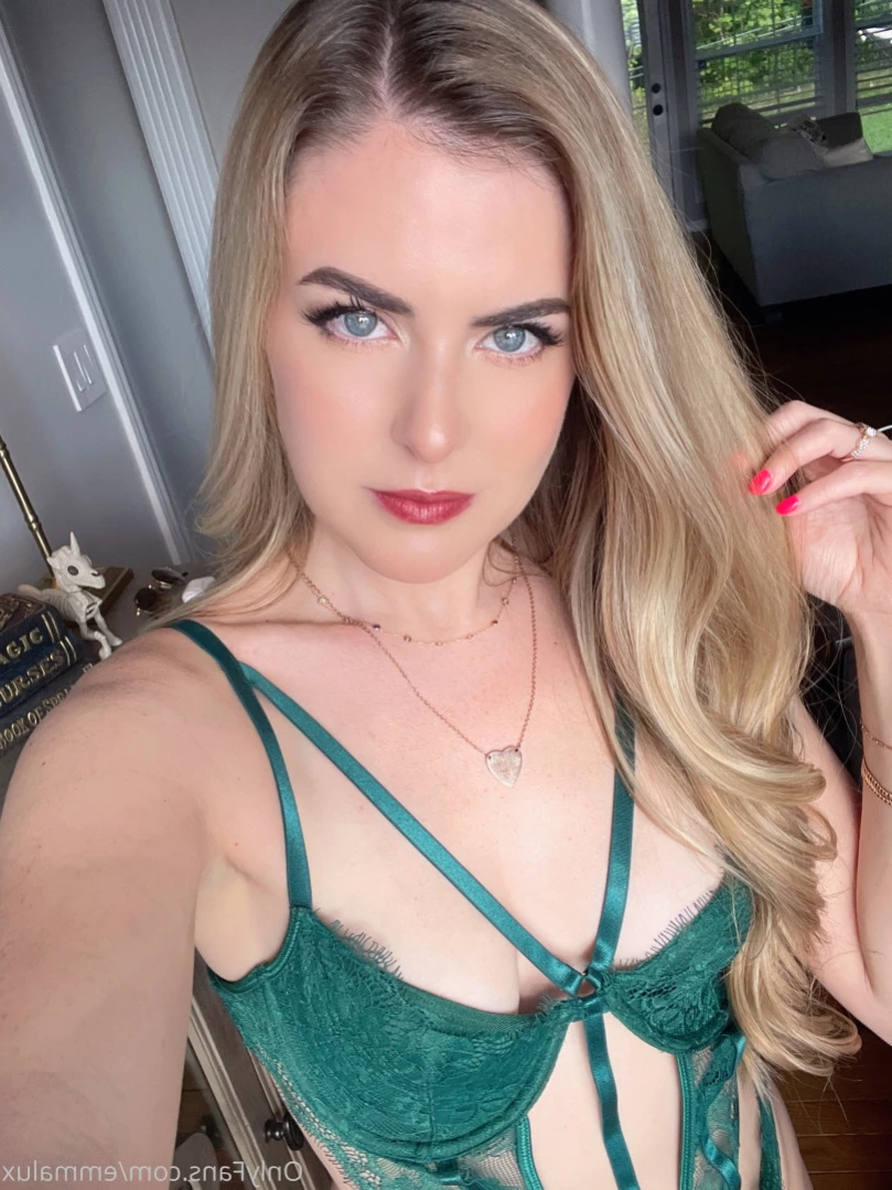 Princess Emma Lux [ emmalux ] Onlyfans leaked photo 14215747 on Hotleaks.tv