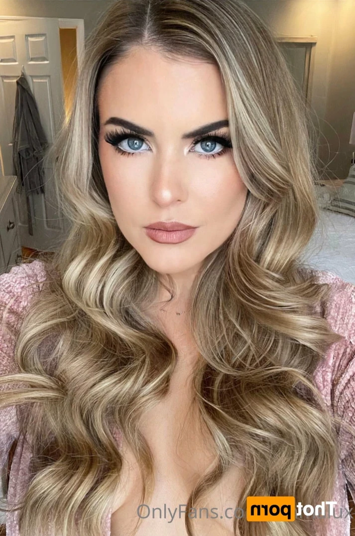 Princess Emma Lux [ emmalux ] Onlyfans leaked photo 14228308 on Hotleaks.tv