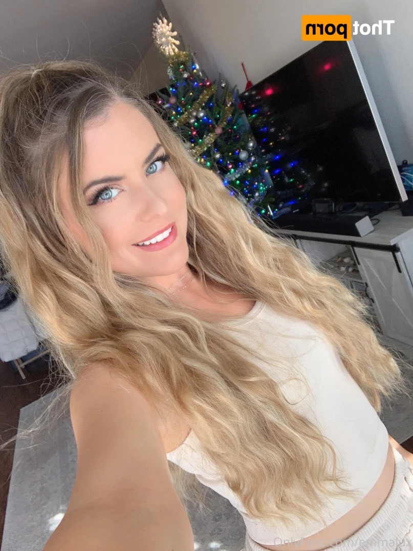 Princess Emma Lux [ emmalux ] Onlyfans leaked photo 14228722 on Hotleaks.tv