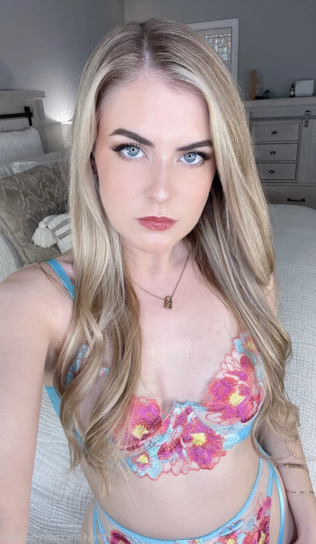 Princess Emma Lux [ emmalux ] Onlyfans leaked photo 15483703 on Hotleaks.tv